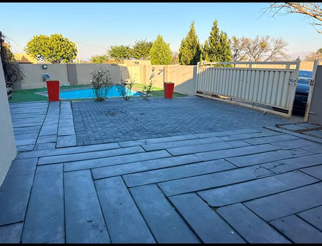 5 BEDROOM HOUSE FOR SALE IN WATERKLOOF